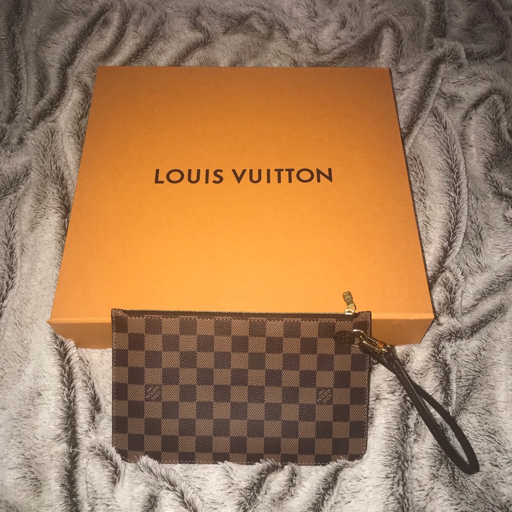 Authentic LV Neverfull Pochette Wristlet